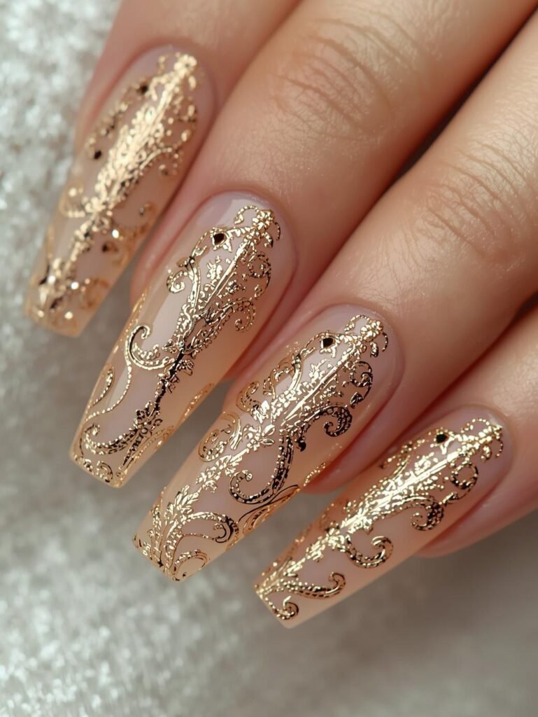 golden_nails